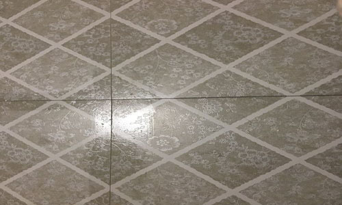 浴室里面地面的防水胶的清除方法和步骤-AB胶网
